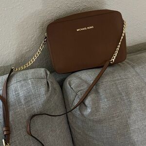 Michael Kors - Leather Jet Set East West Crossbody